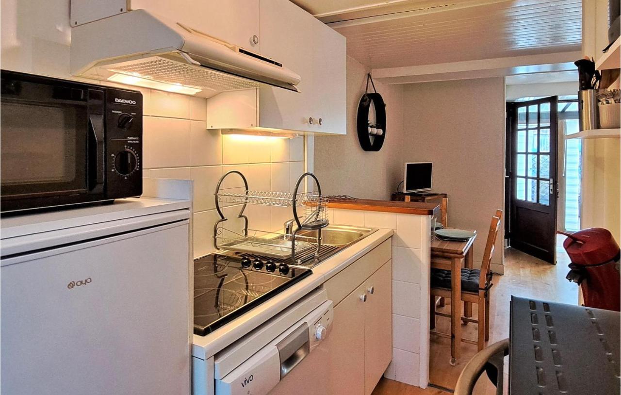 1 Bedroom Lovely Apartment In Grandcamp-Maisy Esterno foto