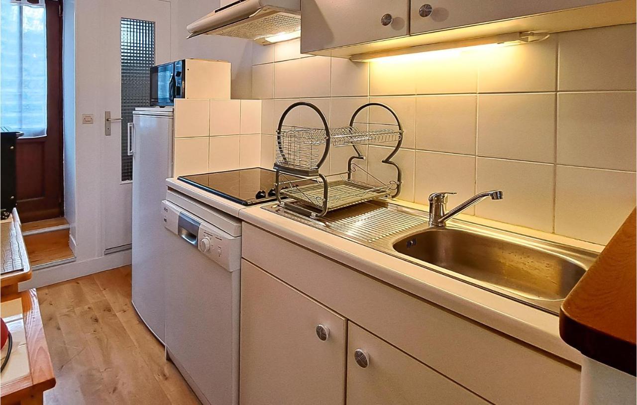 1 Bedroom Lovely Apartment In Grandcamp-Maisy Esterno foto