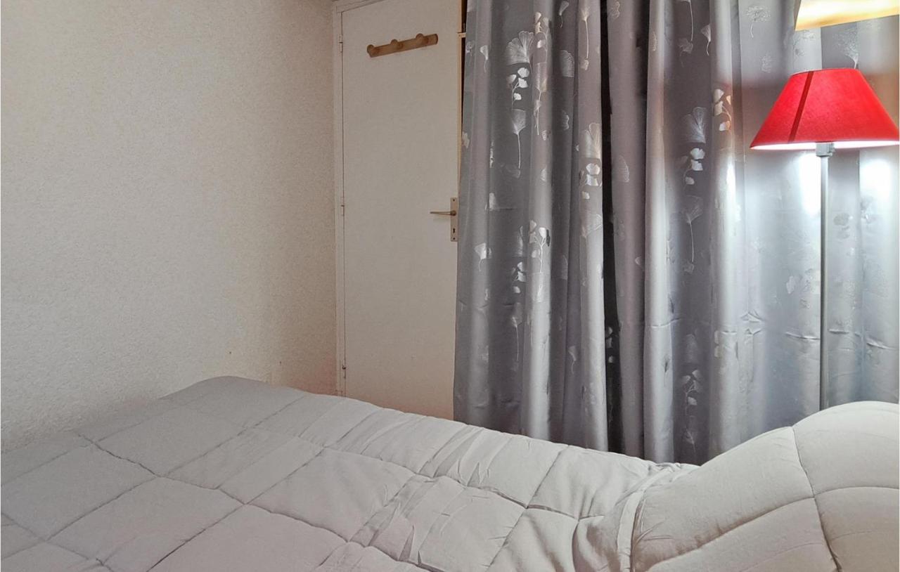 1 Bedroom Lovely Apartment In Grandcamp-Maisy Esterno foto